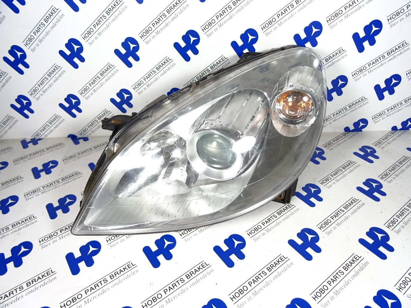 Koplamp B-klasse w245 Links