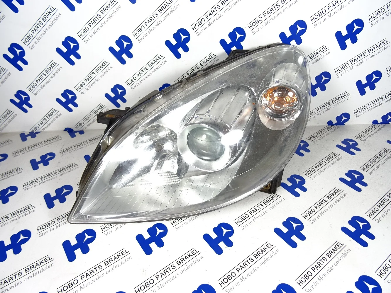 Koplamp B-klasse w245 Links
