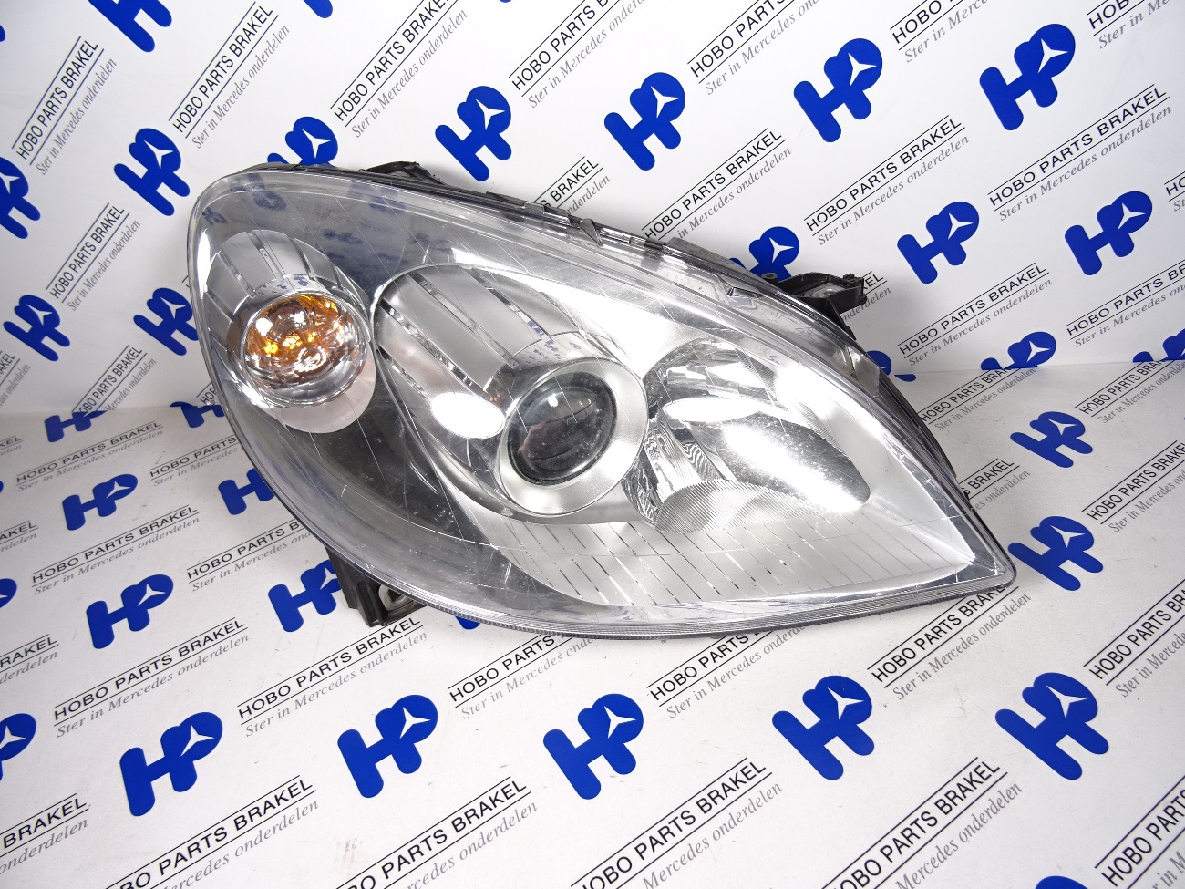 Koplamp B-klasse w245 Rechts