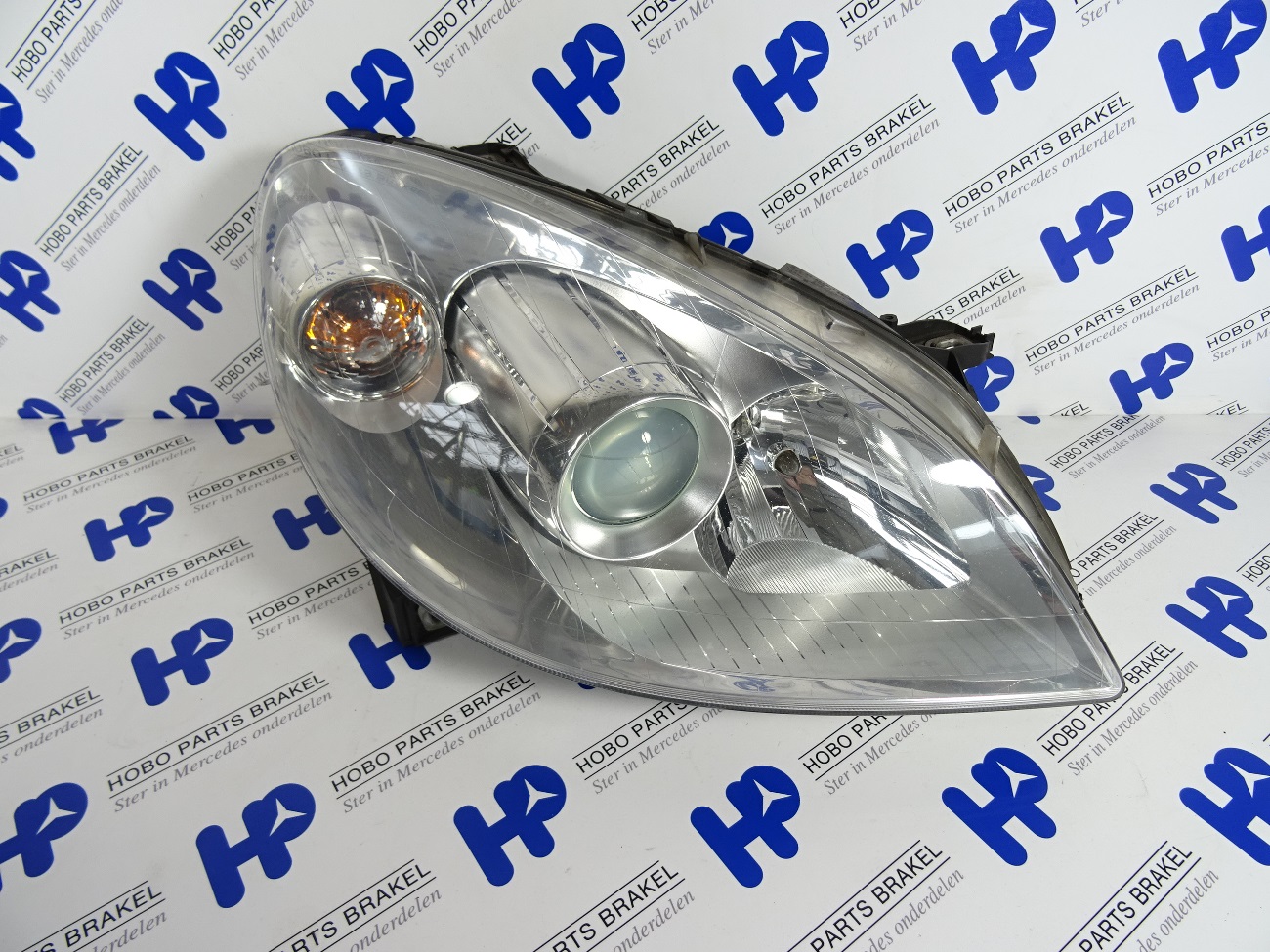 Koplamp B-klasse w245 Facelift Rechts