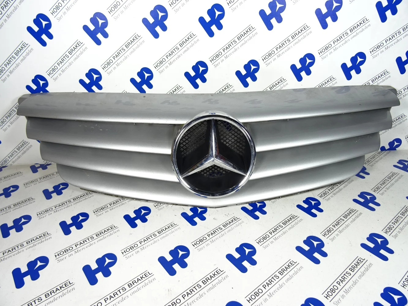 Grille B-class w245 - A1698800183 - A1698800183
