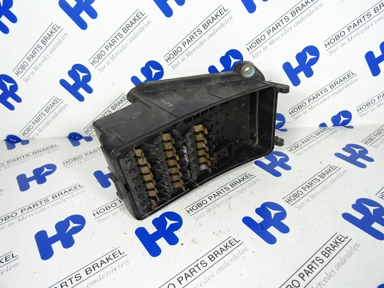 Fuse box A 201 540 0450 - A2015400450 - A2015400450