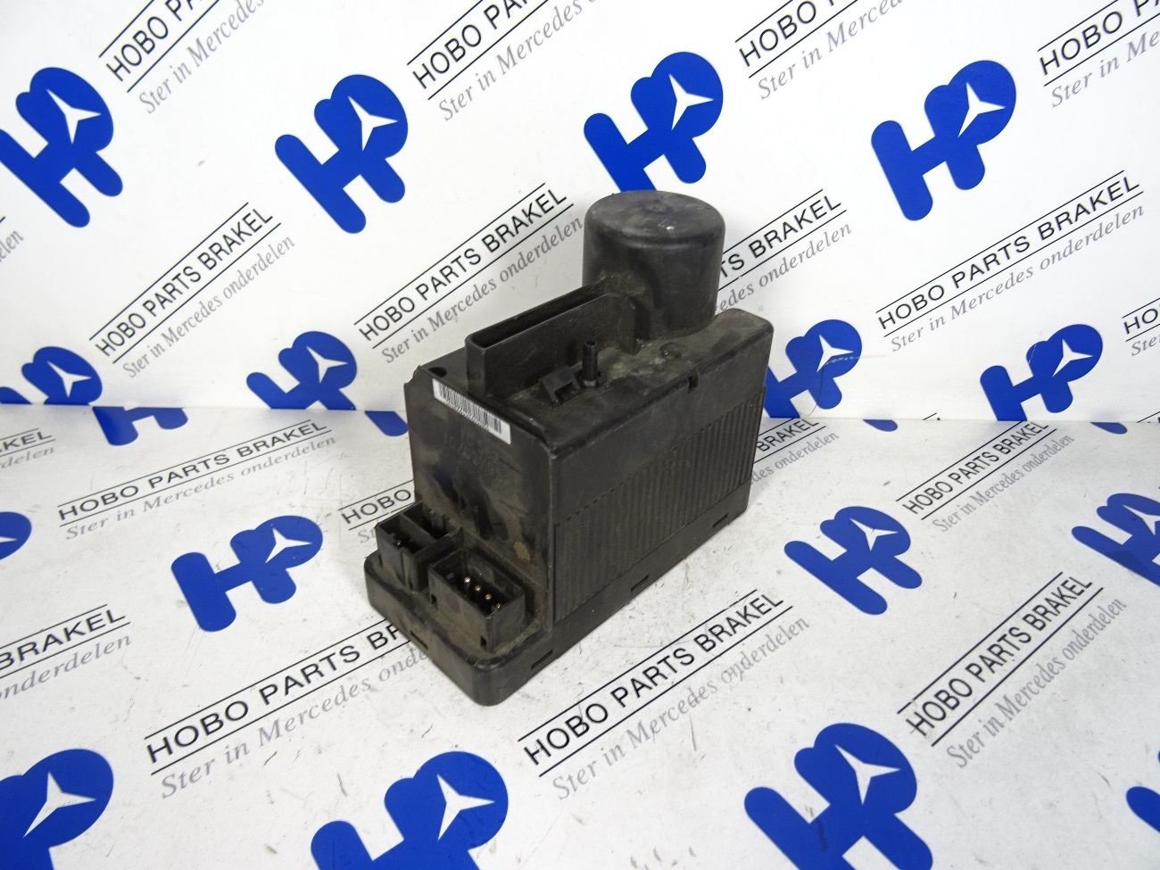 CV pomp A 202 800 0048