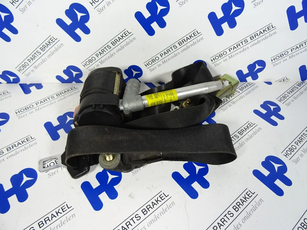 Seat belt A 202 860 9385 FL - A2028609385 - A2028609385