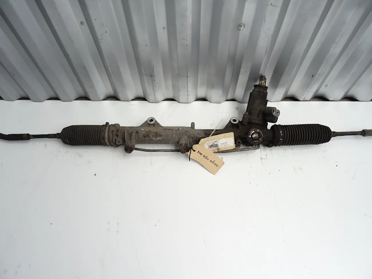 Steering rack A 204 460 0600 - A2044600600 - A2044600600