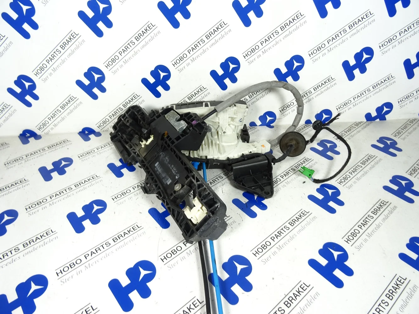Portierslot A 204 730 1135 LA - A2047301135 1 - A2047301135