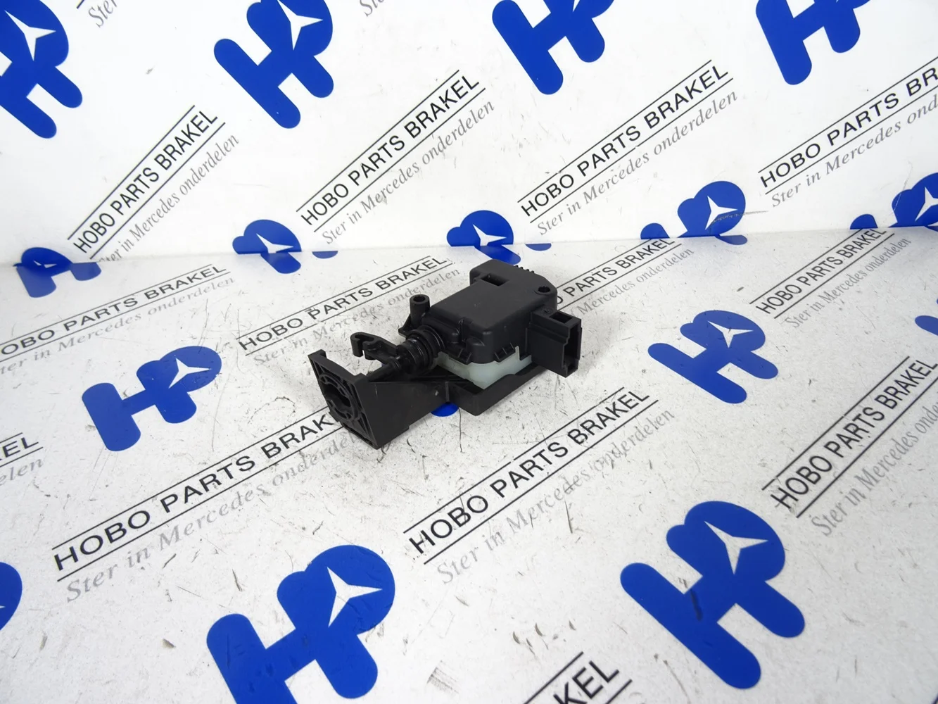 Tankklep motor A 204 820 0072 - A2048200072 - A2048200072