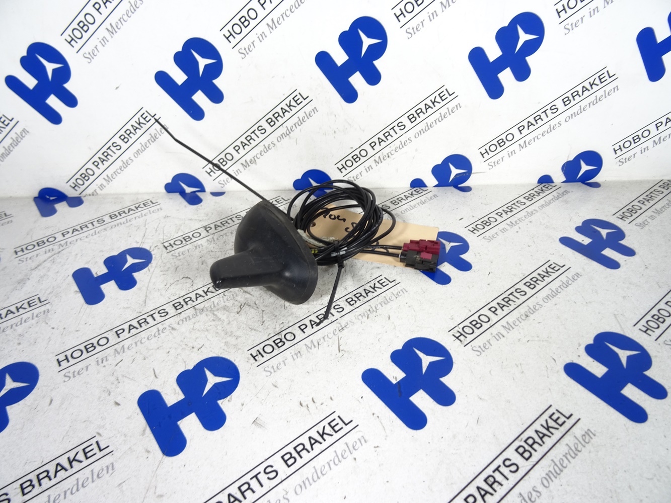 Antenne A 204 820 6475