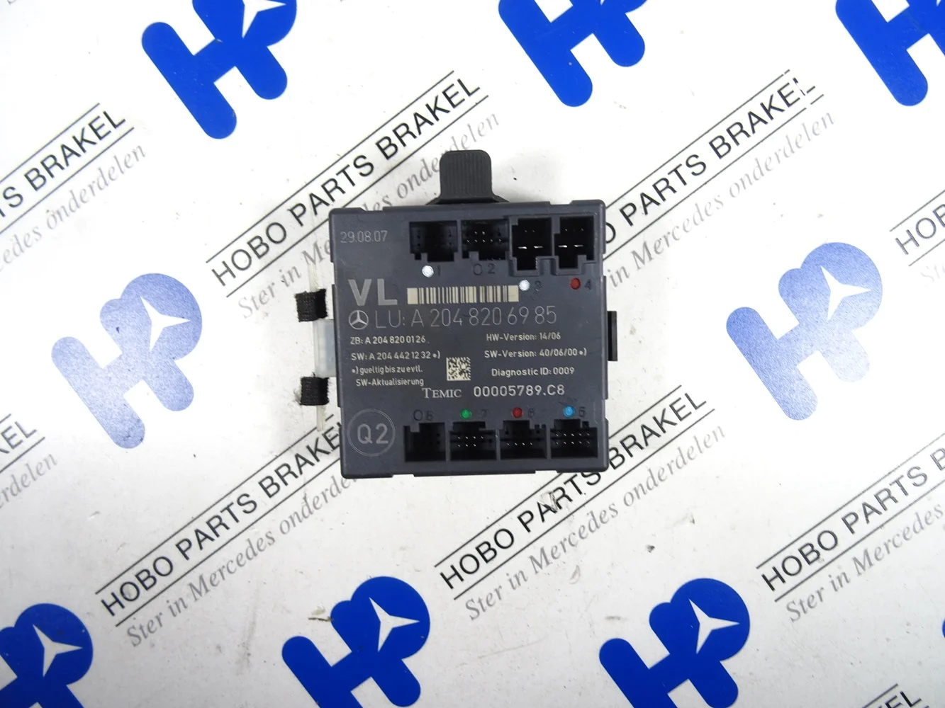 Deur module A 204 820 6985 LV