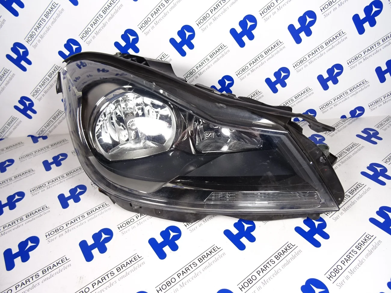 Koplamp C-klasse w204 Facelift Rechts