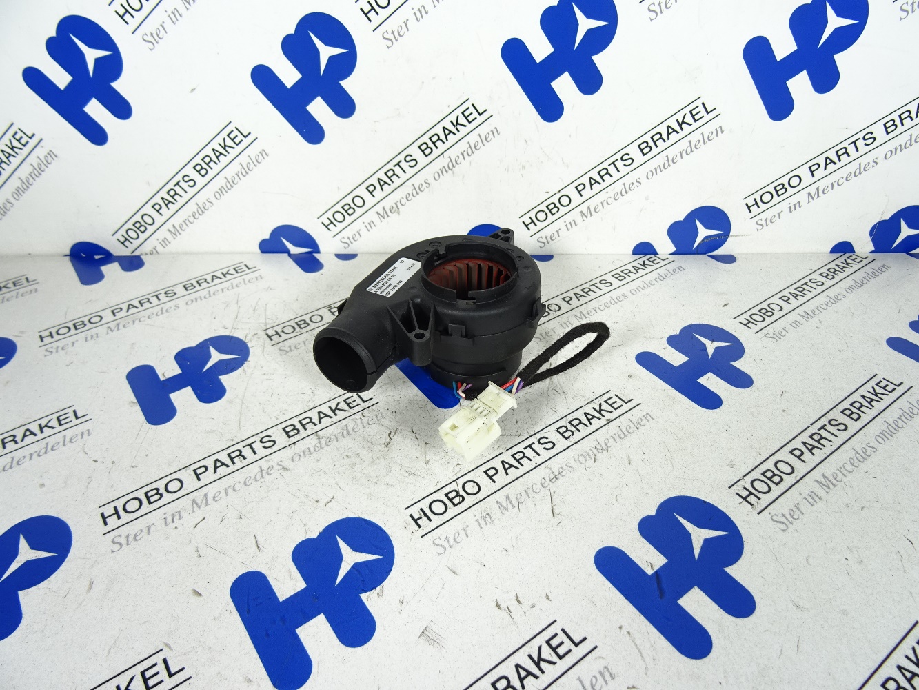 Ventilator A 204 830 0808