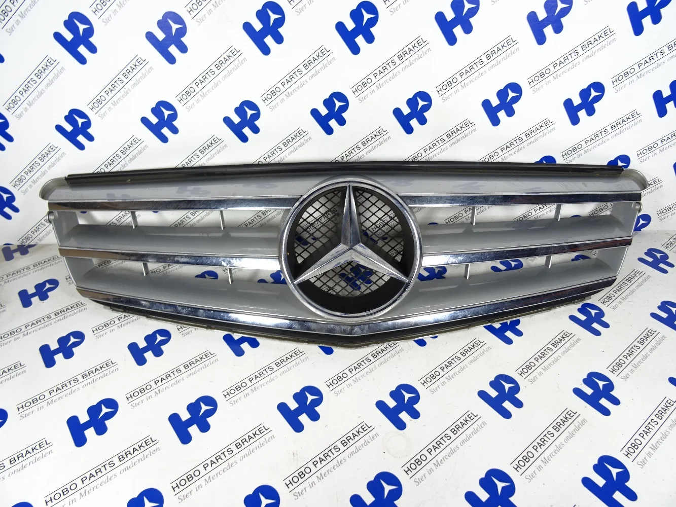 Grille C-klasse w204 Avantgarde