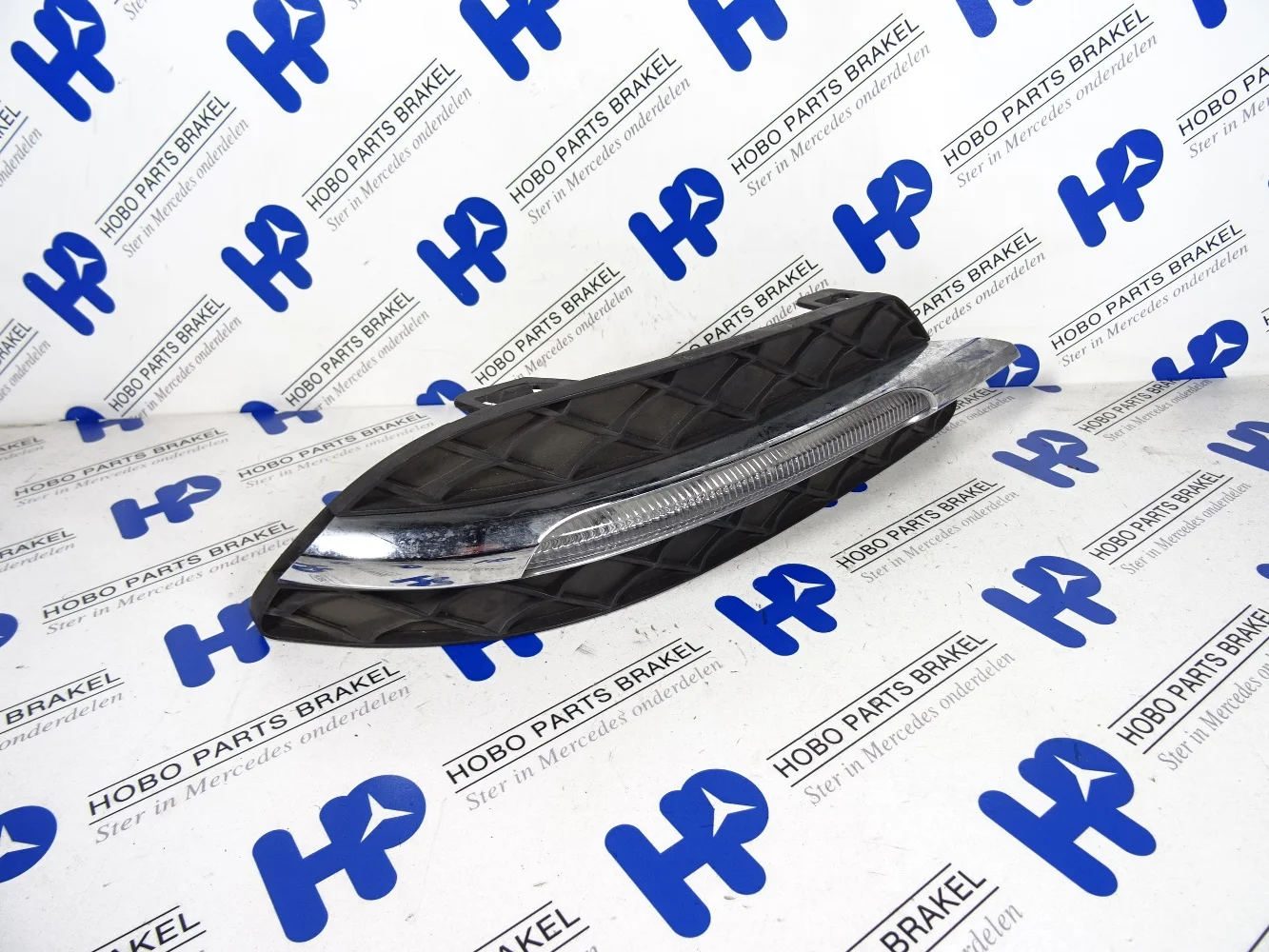 Fog light A 204 906 9000 + A2048803324 FR - A2049069000 a2048803324 - A2049069000-1