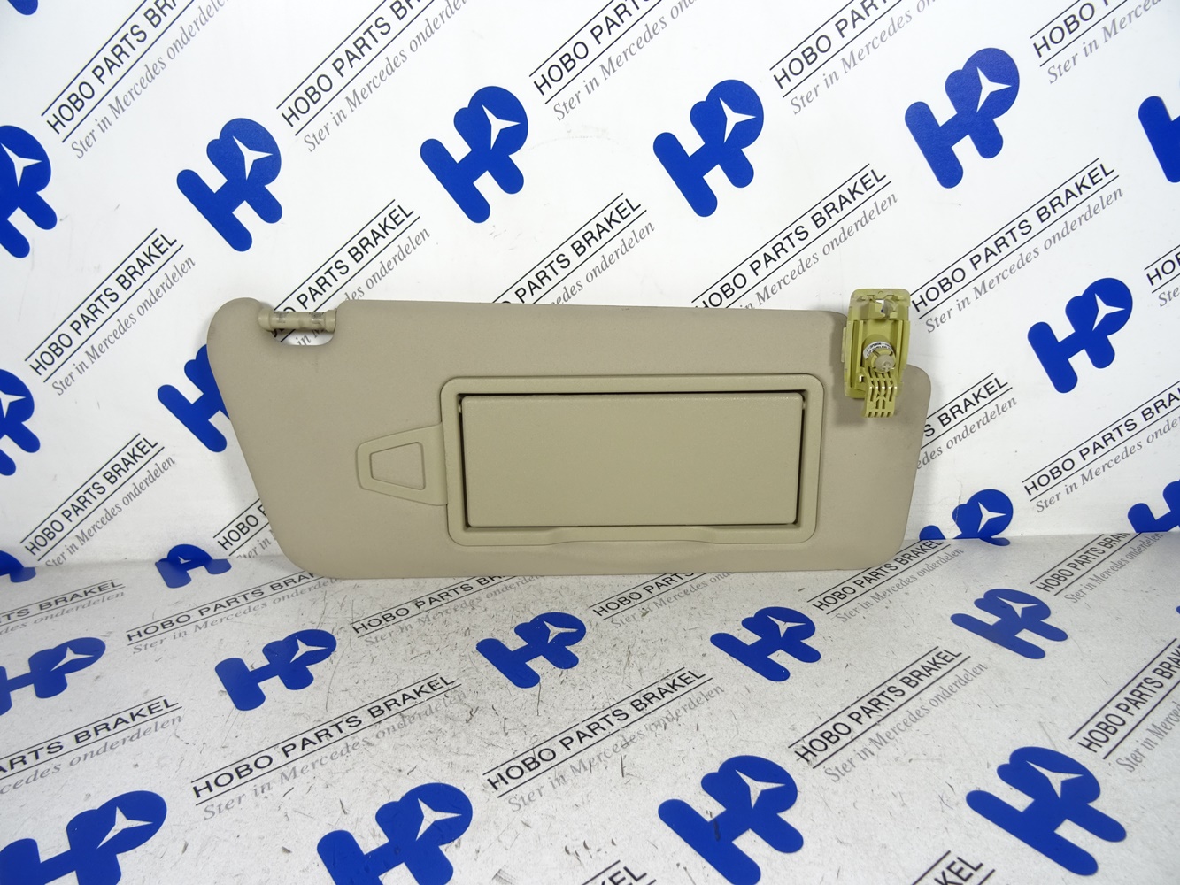 Zonneklep A 207 810 0410 beige