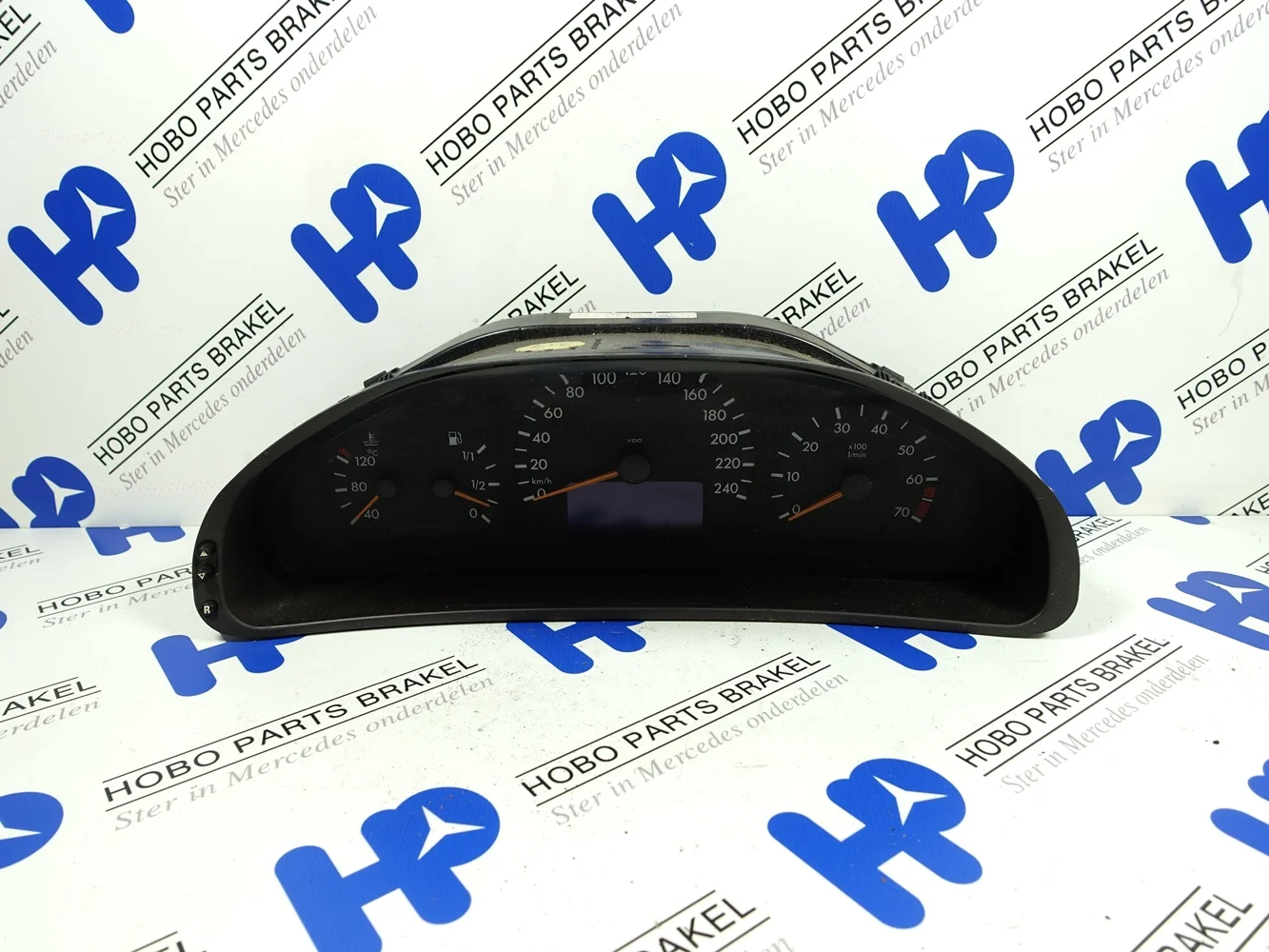 Instrumentenpaneel A 208 540 3511