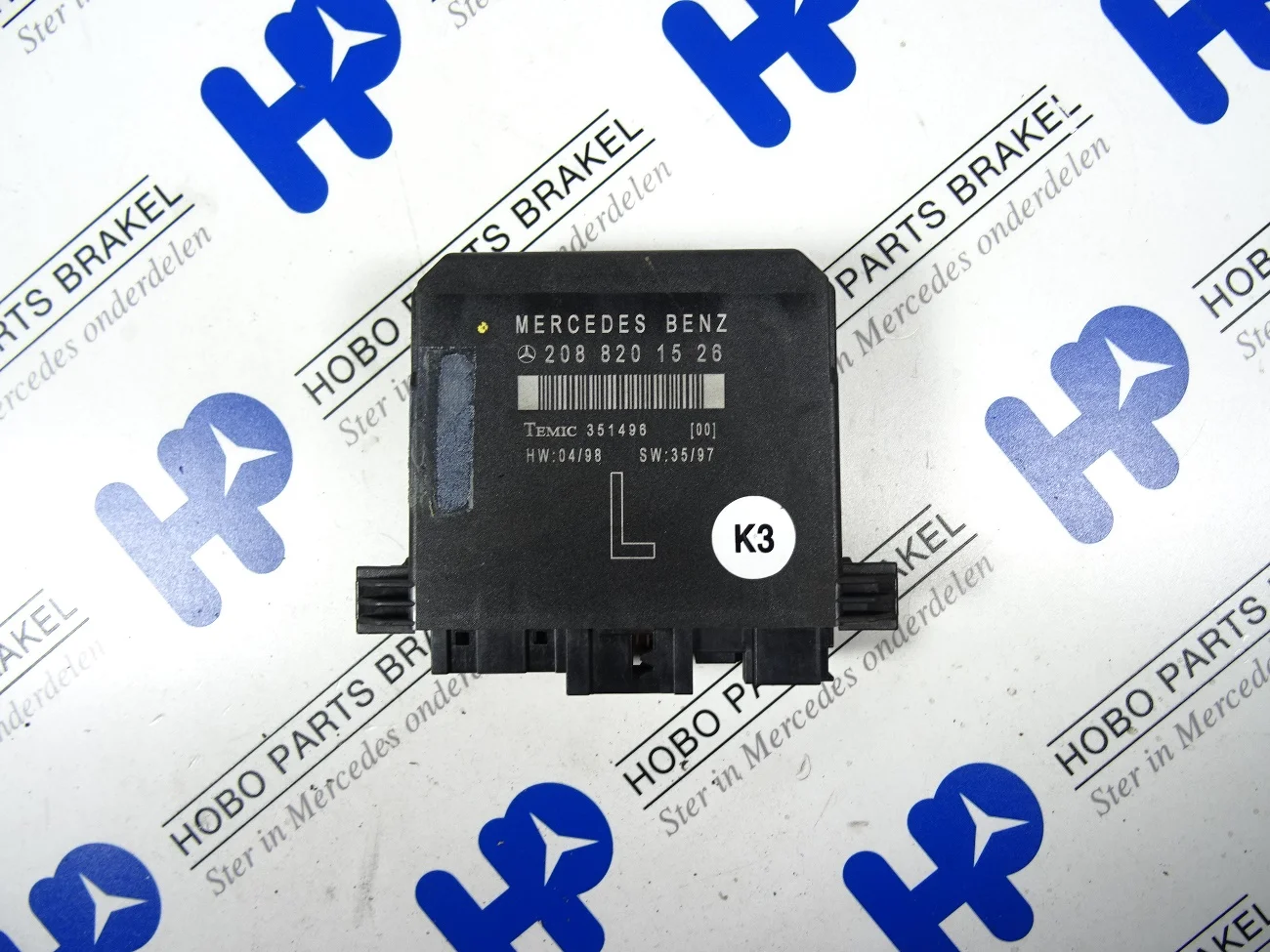 Deur module A 208 820 1526 LV