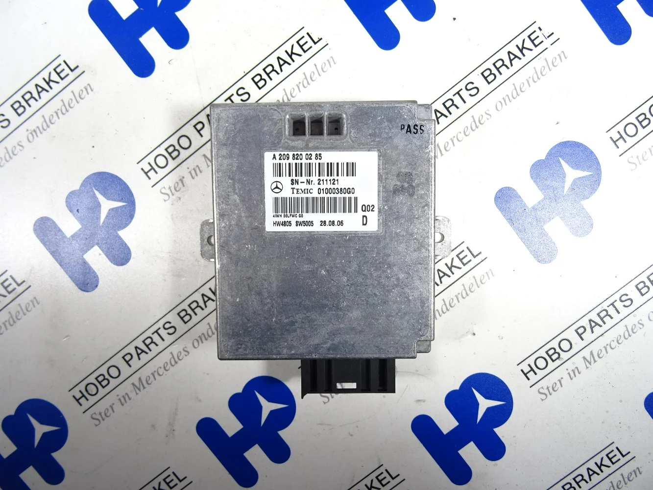 Voice control module A 209 820 0285 - A2098200285 - A2098200285