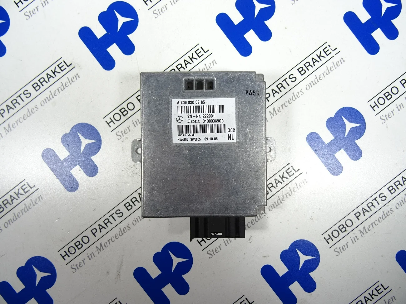 Voice control module A 209 820 0885 - A2098200885 - A2098200885