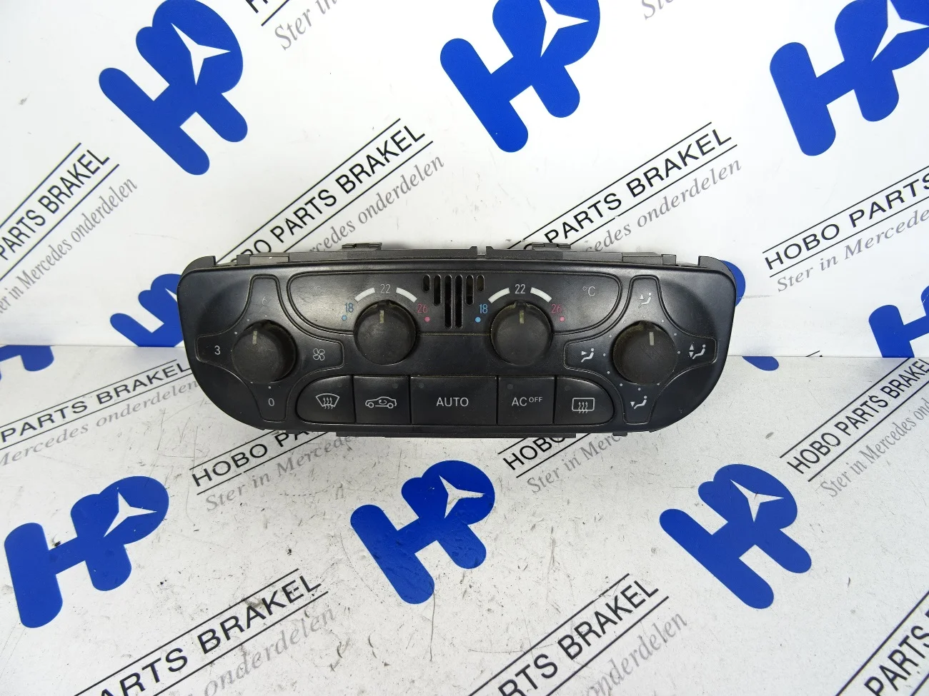Heater panel A 209 830 0085 - A2098300085 - A2098300085