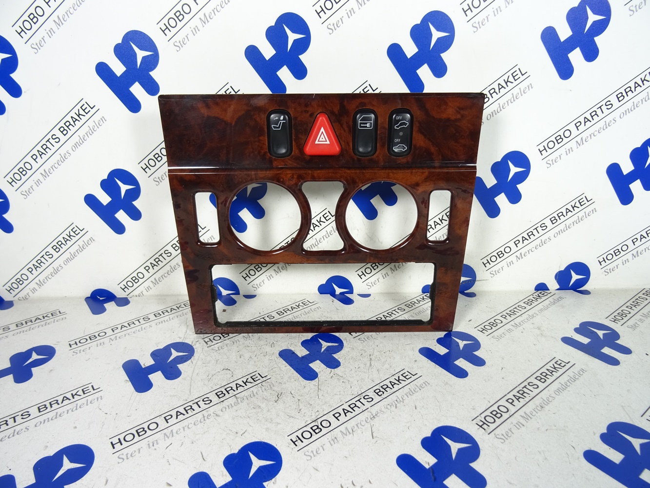 Middenconsole sierlijst A 210 683 0308