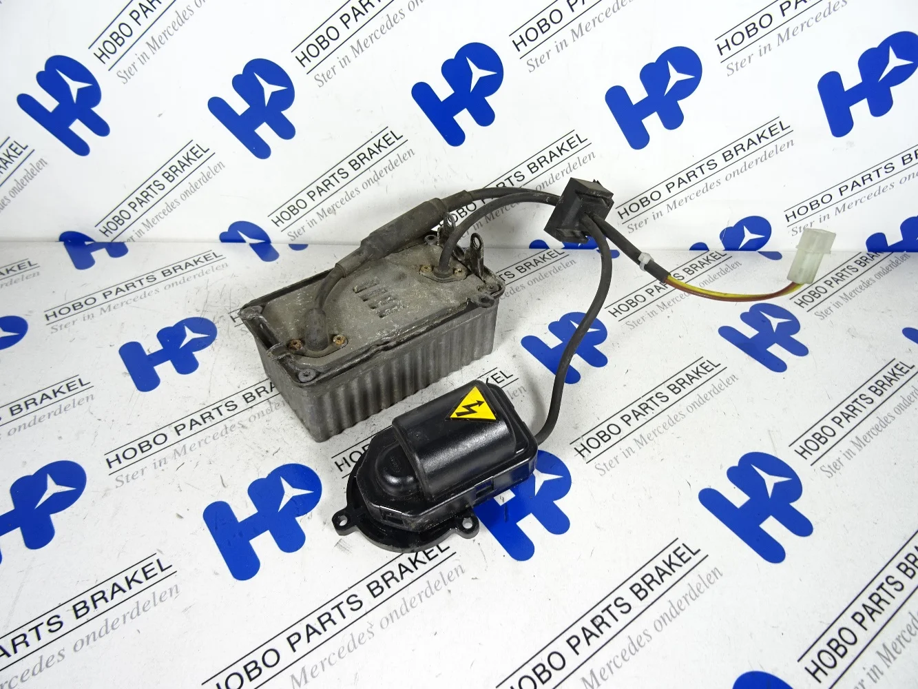 Ballast unit A 210 820 2426 - A2108202426 - A2108202426