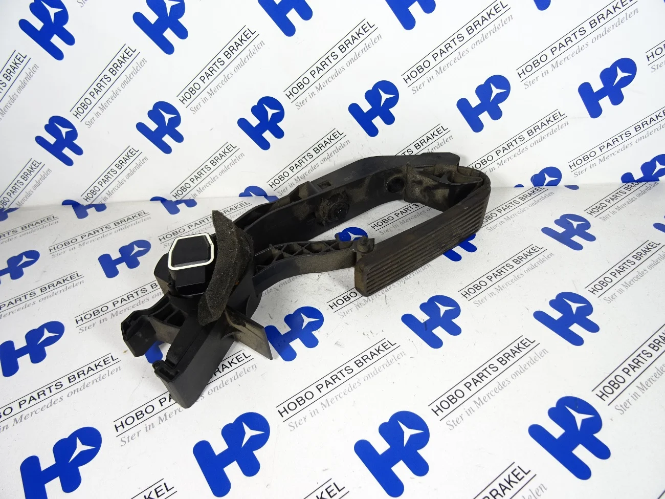 Gas pedal A 211 300 0904 - A2113000904 - A2113000904