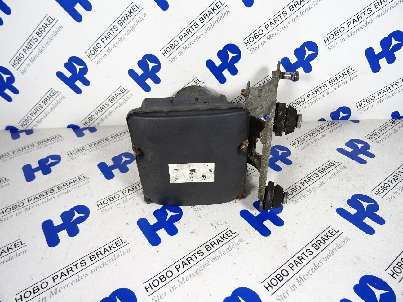 ABS pomp A 211 431 2712