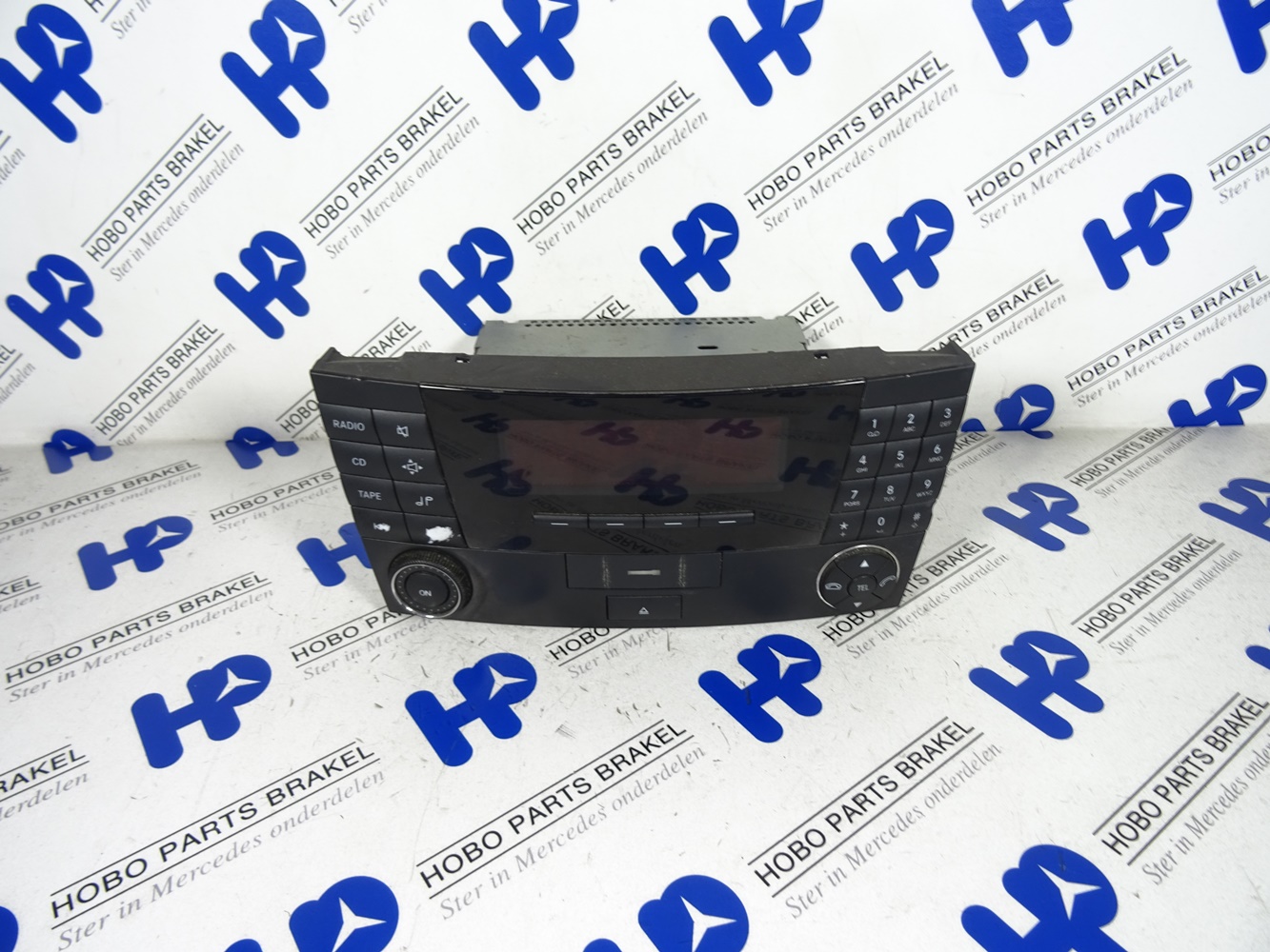Radio A 211 820 0879 (!)