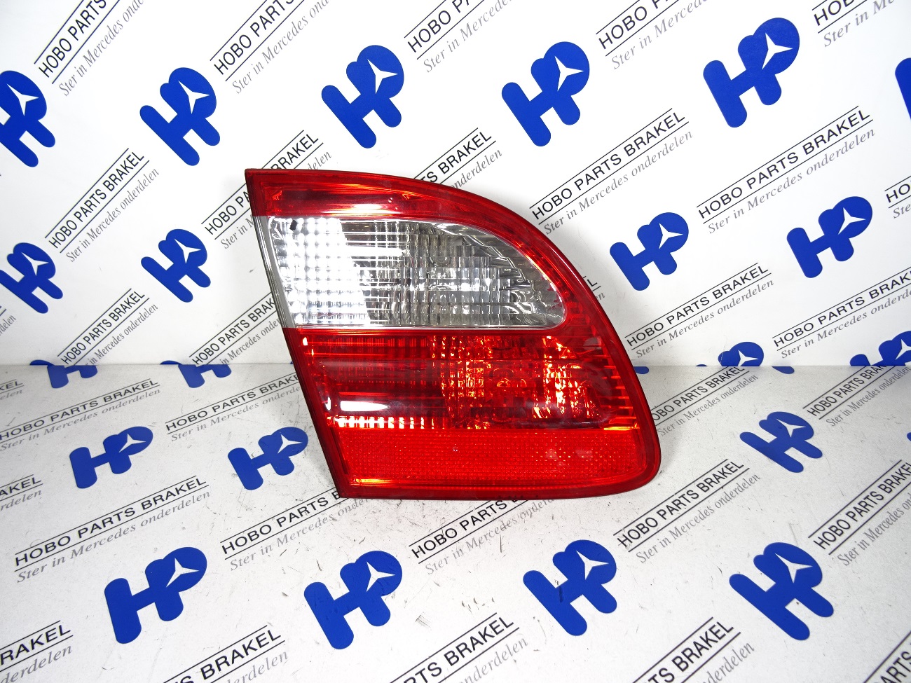Achterlicht E-klasse w211 Achterklep Combi Links.