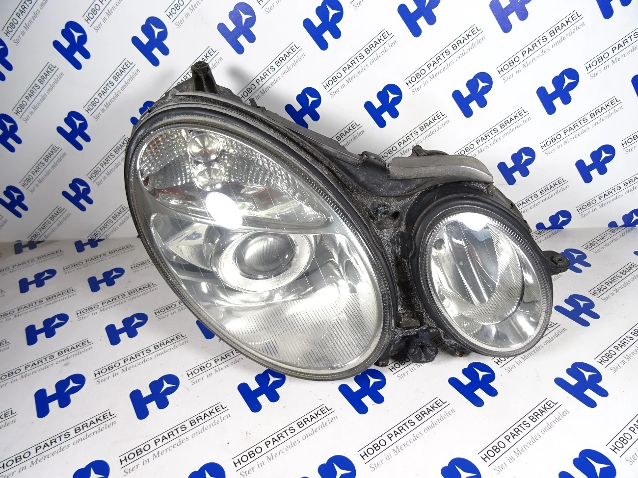 Headlight E-class w211 Xenon Right - A2118201461 - A2118201461