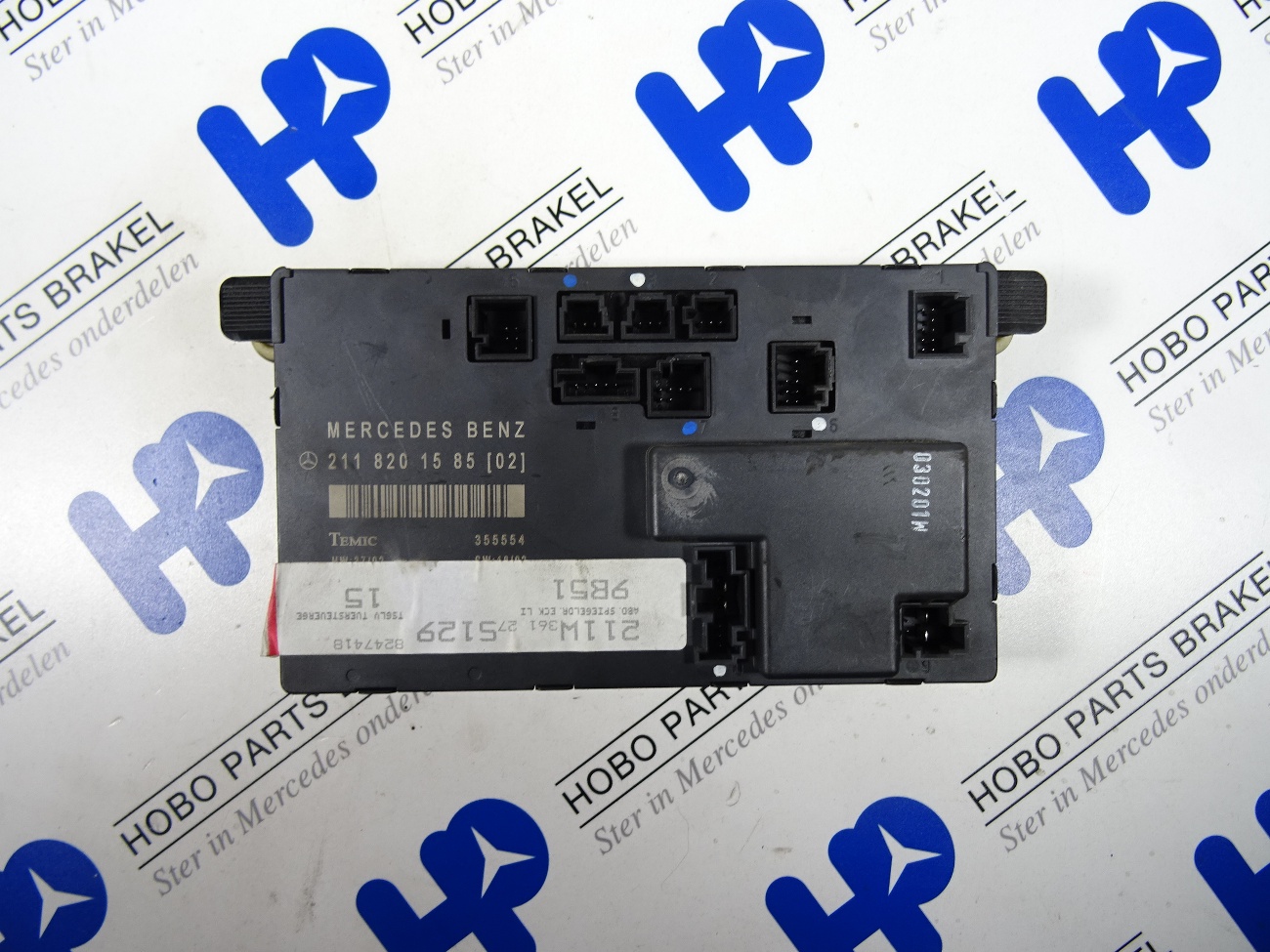 Deur module A 211 820 1585 LV