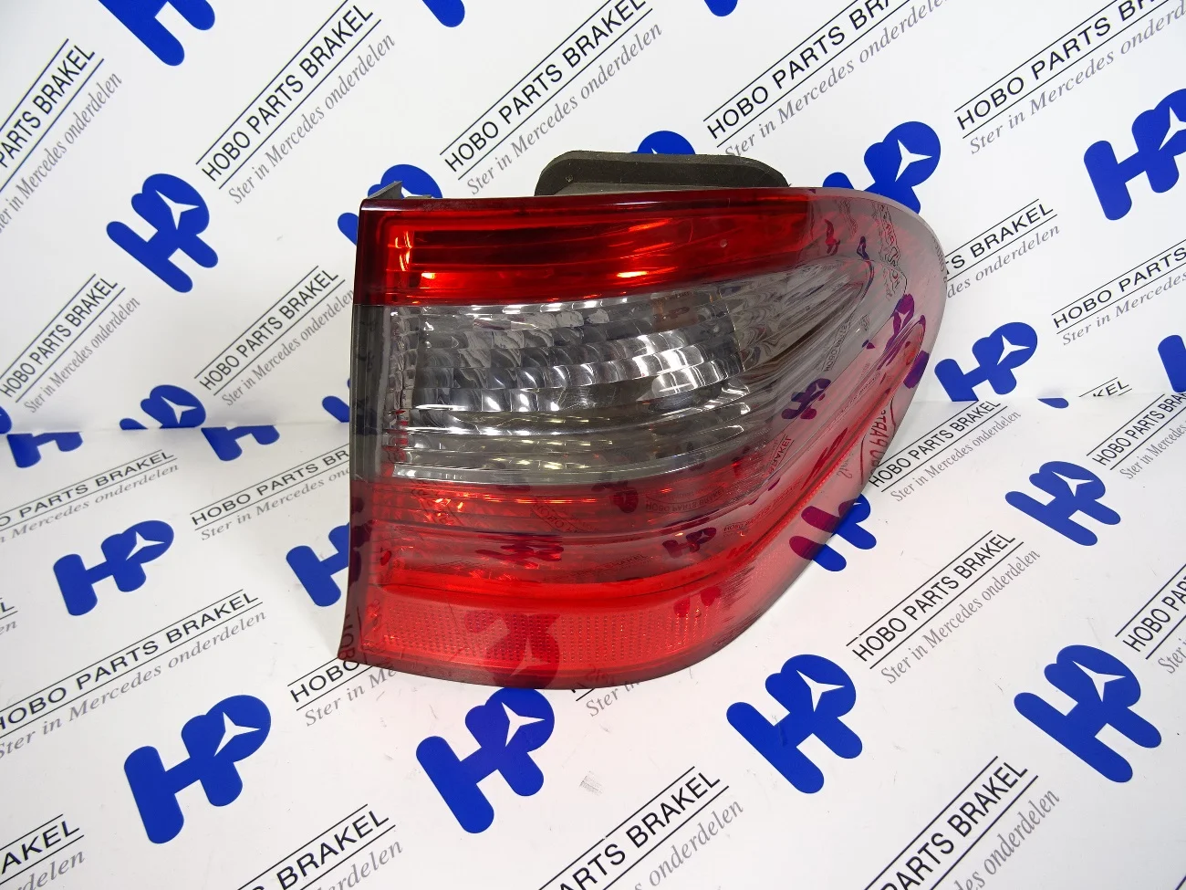 Achterlicht E-klasse w211 Combi Facelift Rechts - A2118202864 - A2118202864