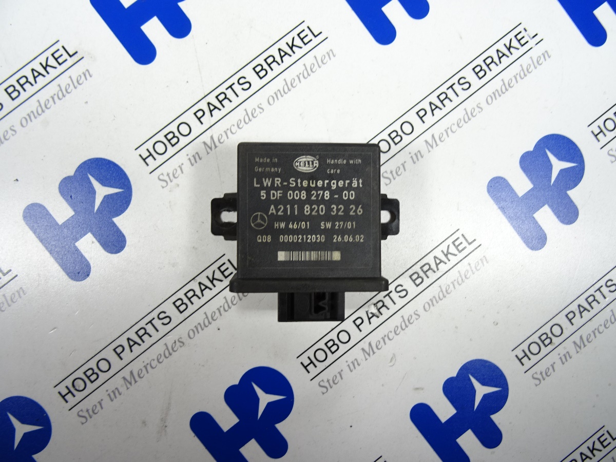 Koplamp module A 211 820 3226