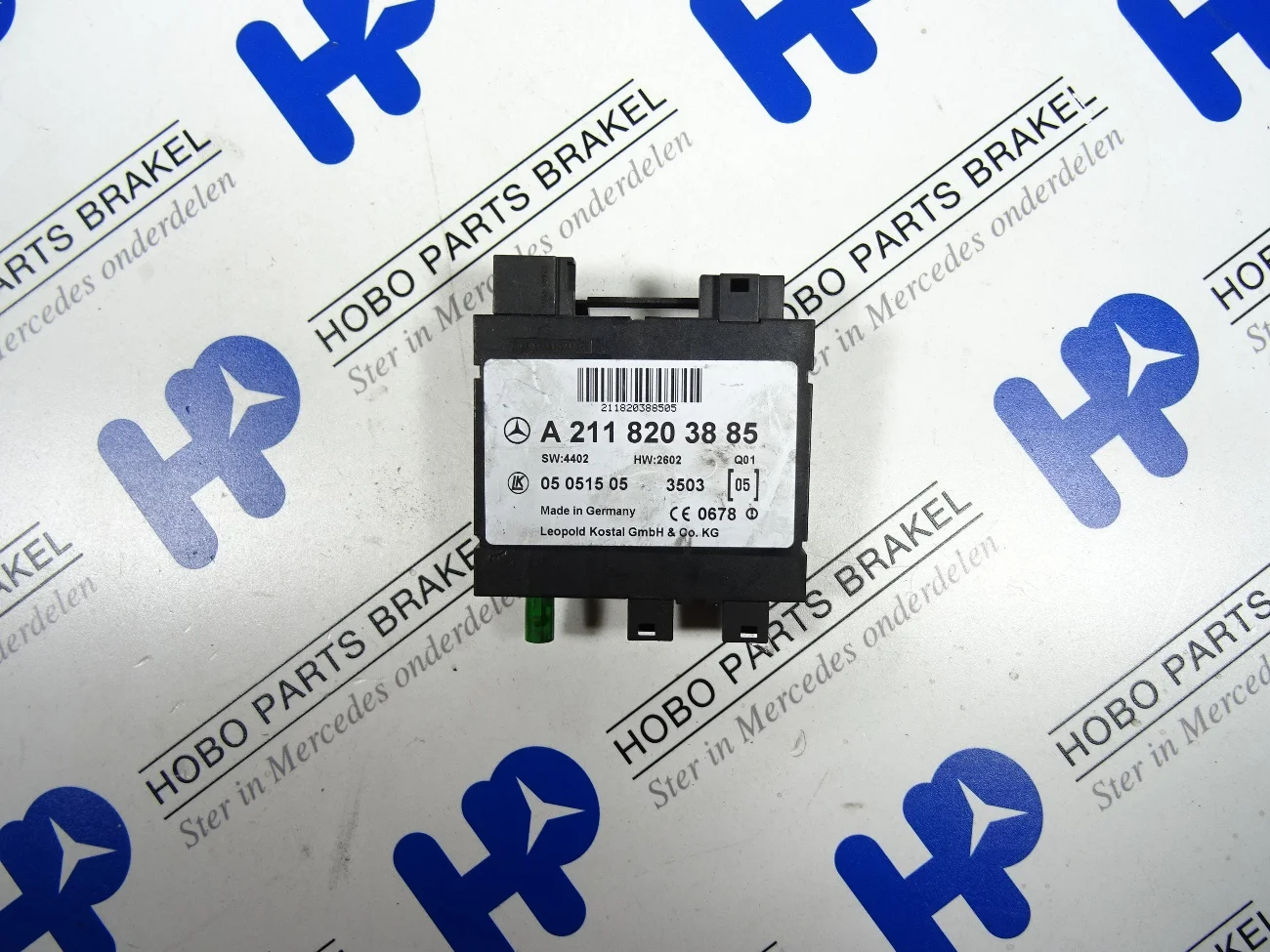 Keyless-Go module A 211 820 3885 - A2118203885 - A2118203885
