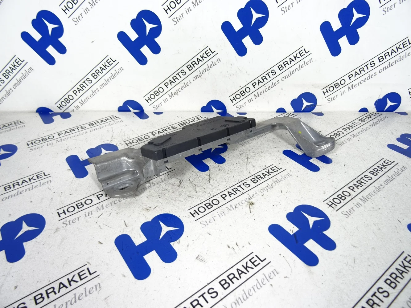 Antenna amplifier A 211 820 7689 - A2118207689 - A2118207689
