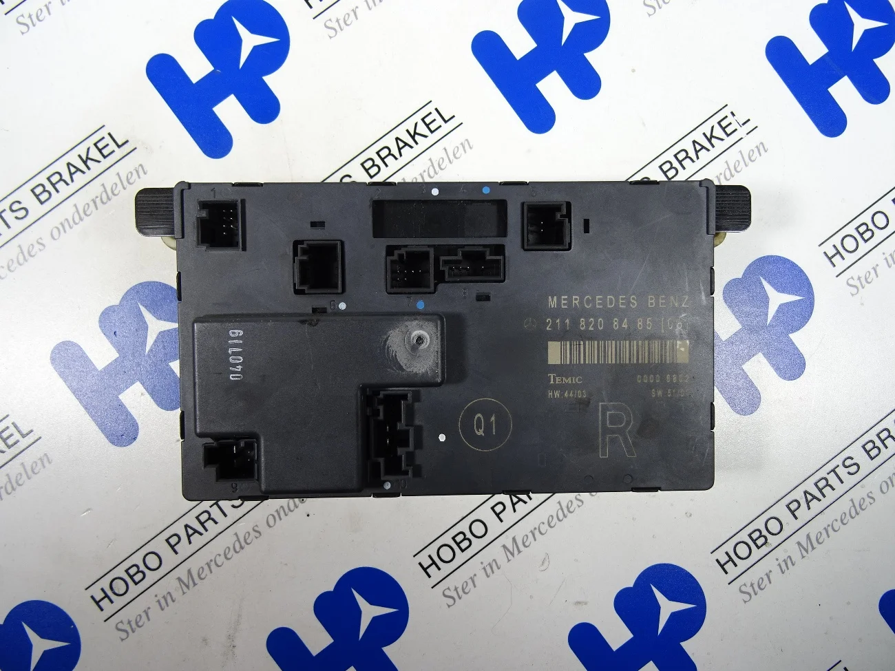 Deur module A 211 820 8485* RV