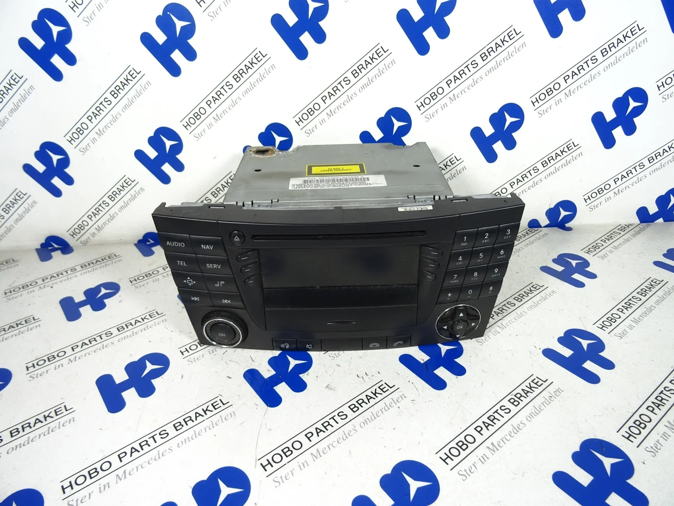 Radio CD player A 211 827 5142 - A2118275142 - A2118275142