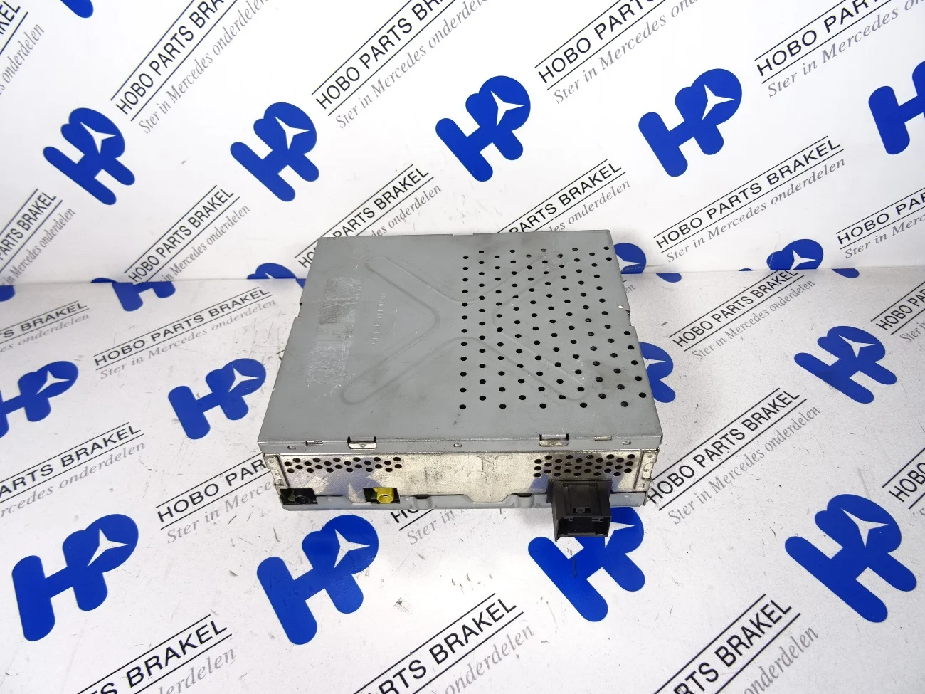 Amplifier A 211 870 2489 - A2118702489 - A2118702489