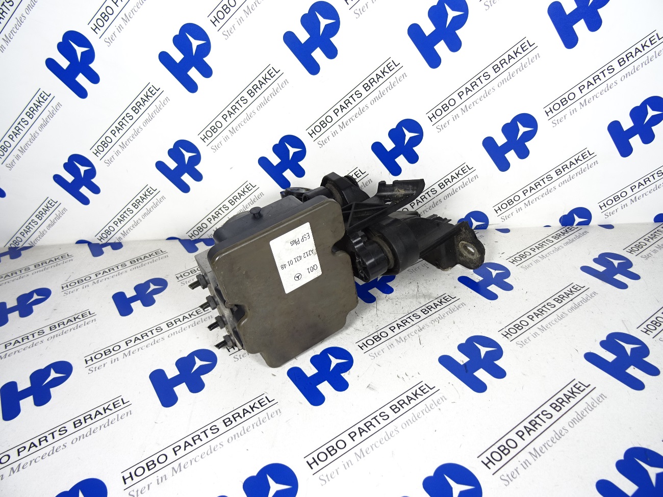 ABS pomp A 212 431 0148