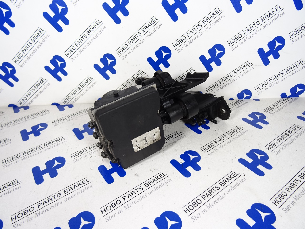 ABS pomp A 212 431 2012
