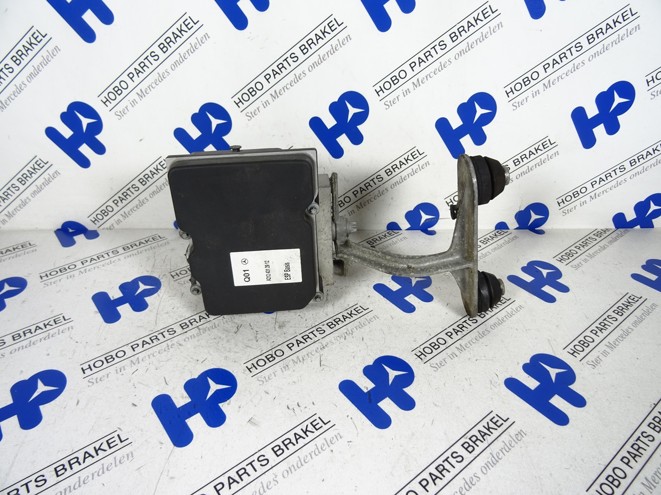 ABS pomp A 212 431 2912