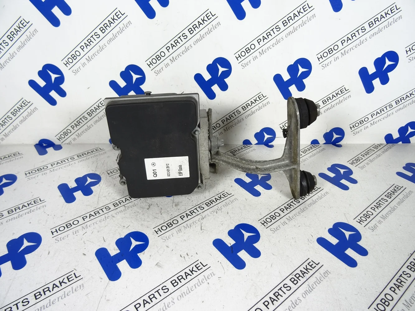 ABS pomp A 212 431 2912