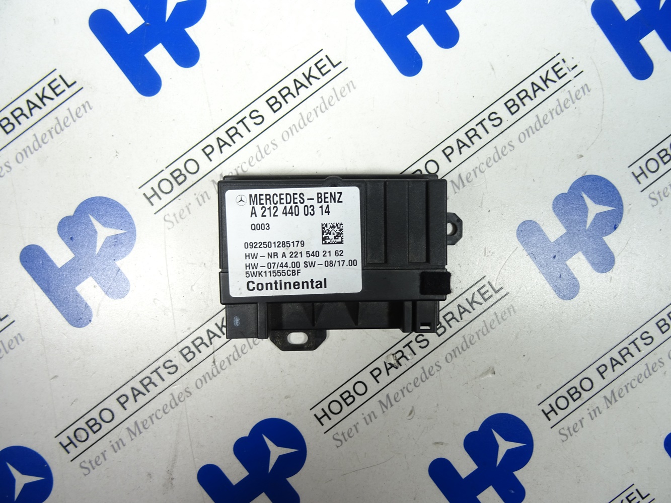 Brandstofpomp module A 212 440 0314