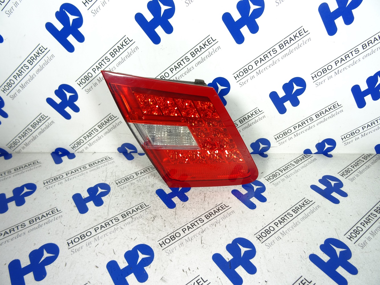 Achterlicht E-klasse w212 Achterklep Links.
