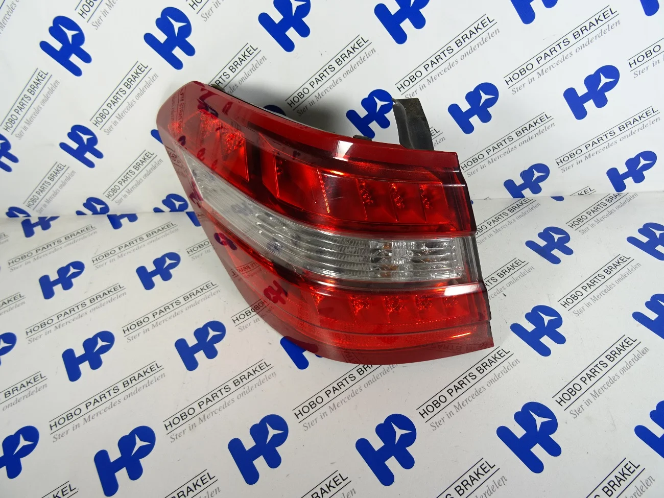Tail light E-class w212 Combi Left - A2128203764 - A2128203764
