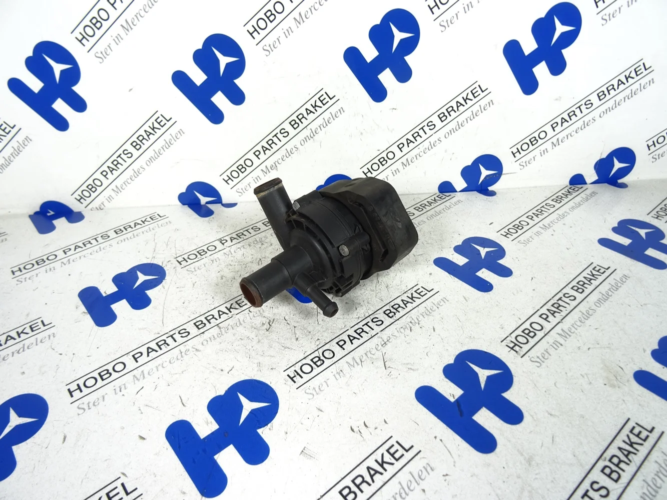 Circulatiepomp A 212 835 0164 - A2128350164 - A2128350164