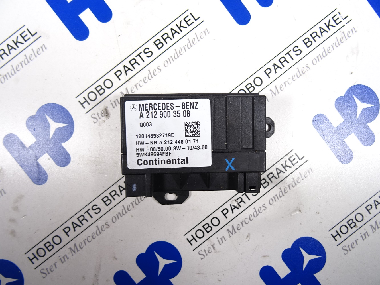 Brandstofpomp module A 212 900 3508