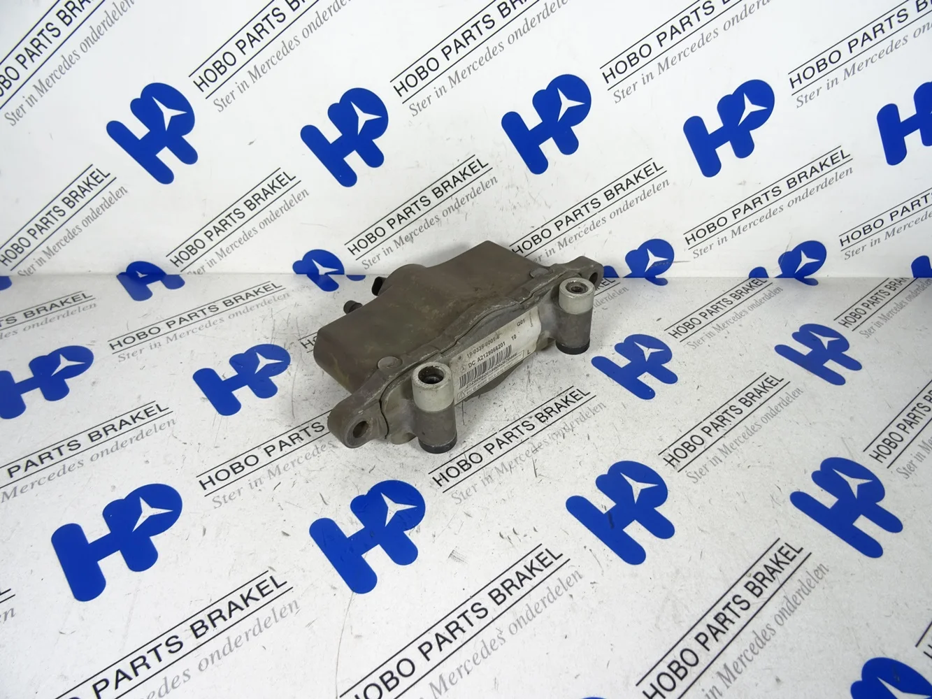 Bonnet actuator A 212 906 6201 - A2129066201 1 - A2129066201