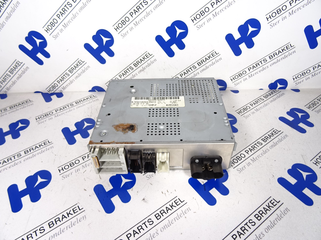 TV module A 220 820 1597 - A2208201597 - A2208201597