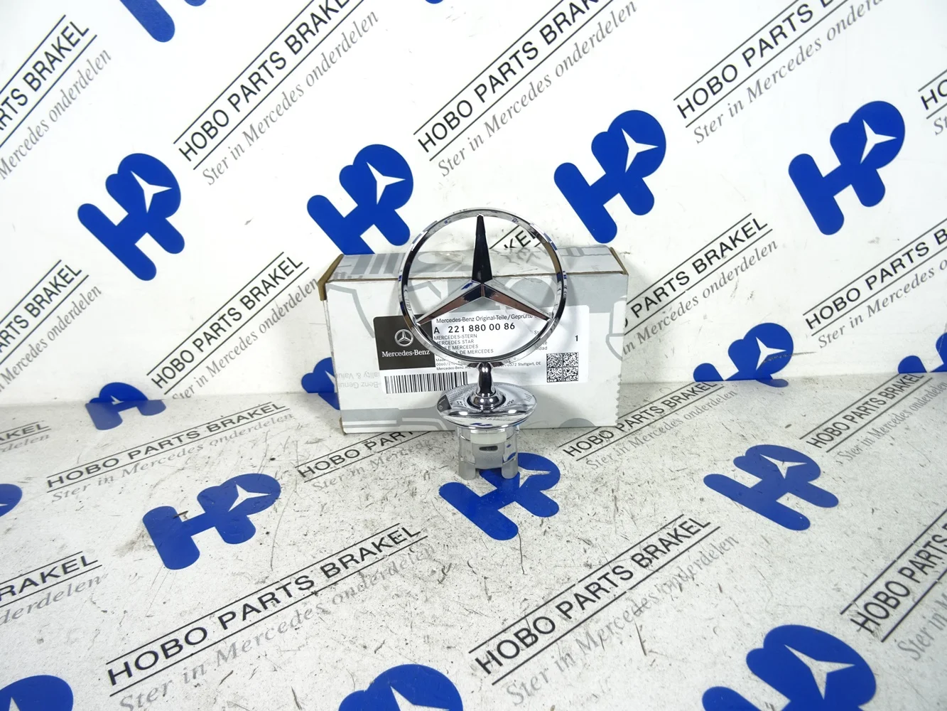 Bonnet star A 221 880 0086 (New) - A2218800086 n - A2218800086-N